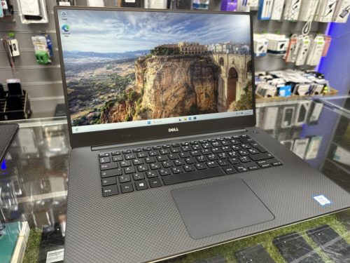 Dell XPS 15 9560 - 15.6" FHD  i7-7700HQ, 16GB, 512GB SSD, GTX1050 / 4GB ,Win11 Pro, Silver , használt Notebook 
