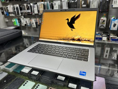 DELL Latitude 5421 14"FHD TOUCH, i5-11500H 16GB/250GB NVME SSD, Win11 Pro , Silver , Felújitott